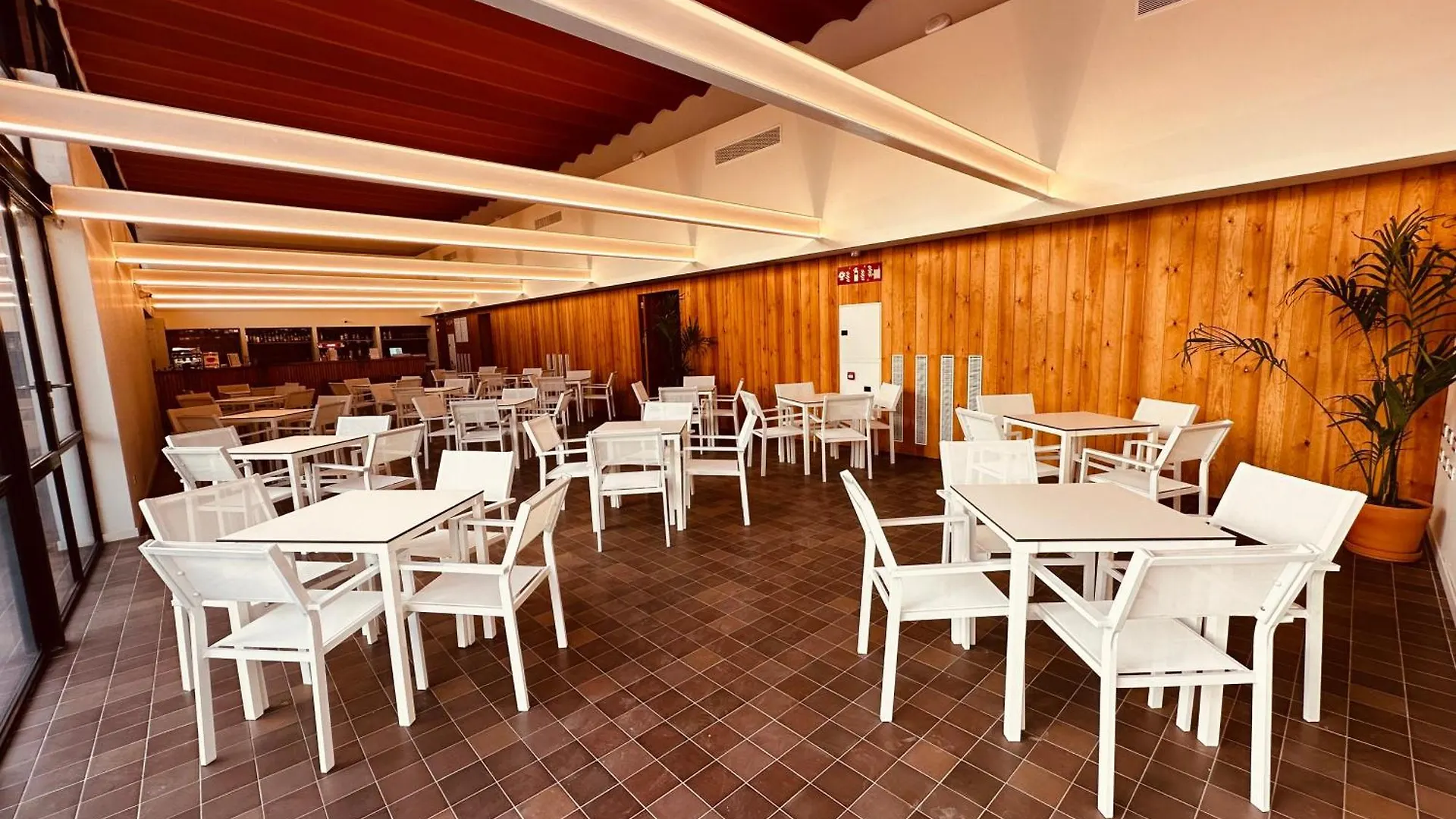 ****  Hotel Sunclub Calavinya - Adults Recommended Салоу Испания